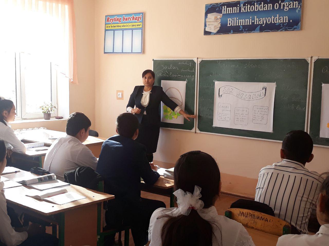 Khudayberganova Dildora, teacher of the Uzbek language department of the Philology Faculty of Urgench State University has conducted a master class at the No 18 secondary school in Yangibazar district.