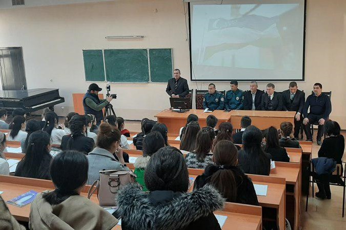 In Urgench State University Department of Internal Affairs in conjunction with the Regional Department of Internal Affairs held a meeting on 