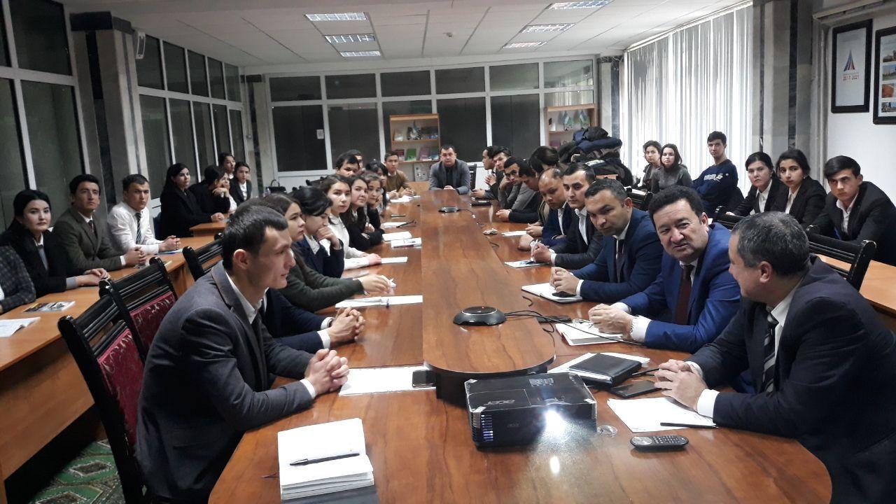 OTM talabalari ishtirokida Oliy av o‘rta mahsus ta‘lim vazirligi tashabbusi bilan yoshlar bilan uchrashuv video konfrensiya shaklida bo‘lib o‘tdi