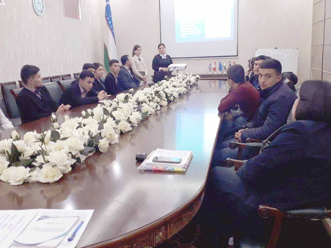 Turizm va iqtisodiyot fakulteti professor-o‘qituvchilari viloyatdagi  mehmonxonalar uchun malakasini oshirish darslari olib borilmoqda