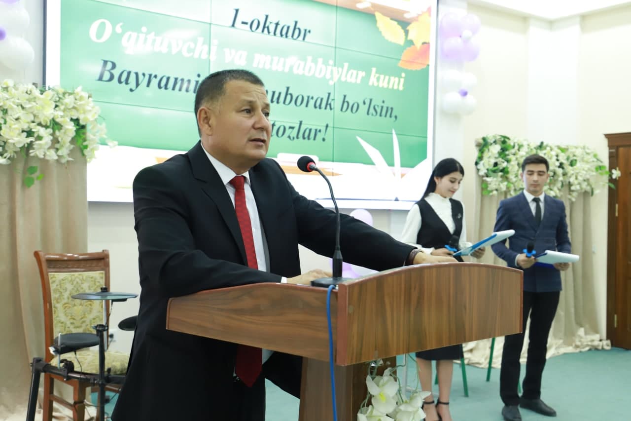 Urgench State University hosted a holiday program dedicated to Teacher's Day