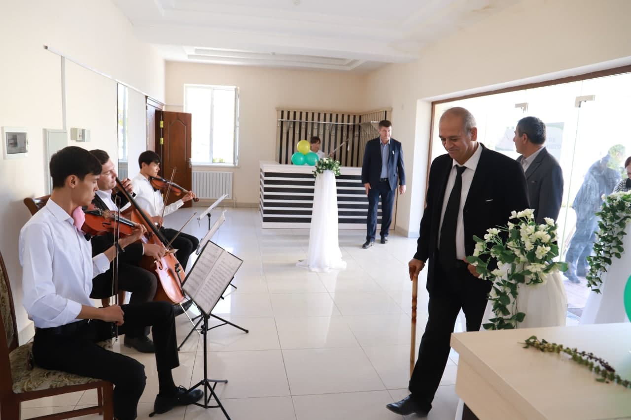 urdu.uz,Urganch davlat universitetida ustozlar kuniga bag`ishlangan bayram dasturi bo`lib o`tdi