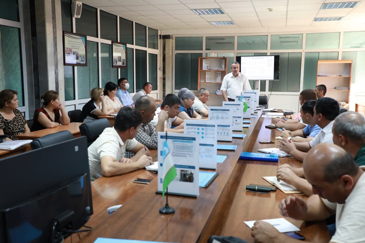 urdu.uz;Seminar-training for organization of independence lessons