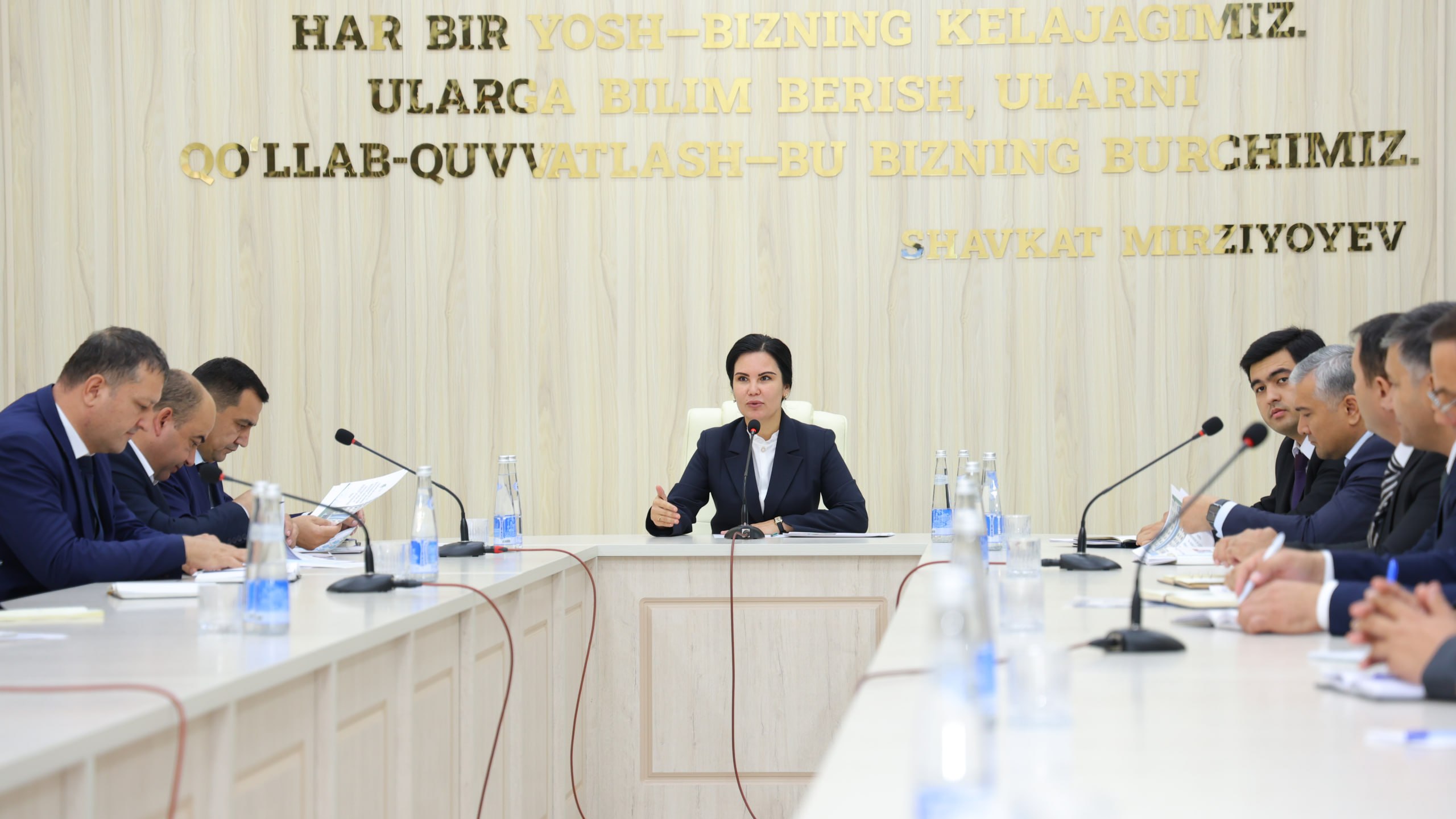 Rektor Intellektual ilmlar va texnologiyalar fakulteti jamoasi bilan uchrashdi