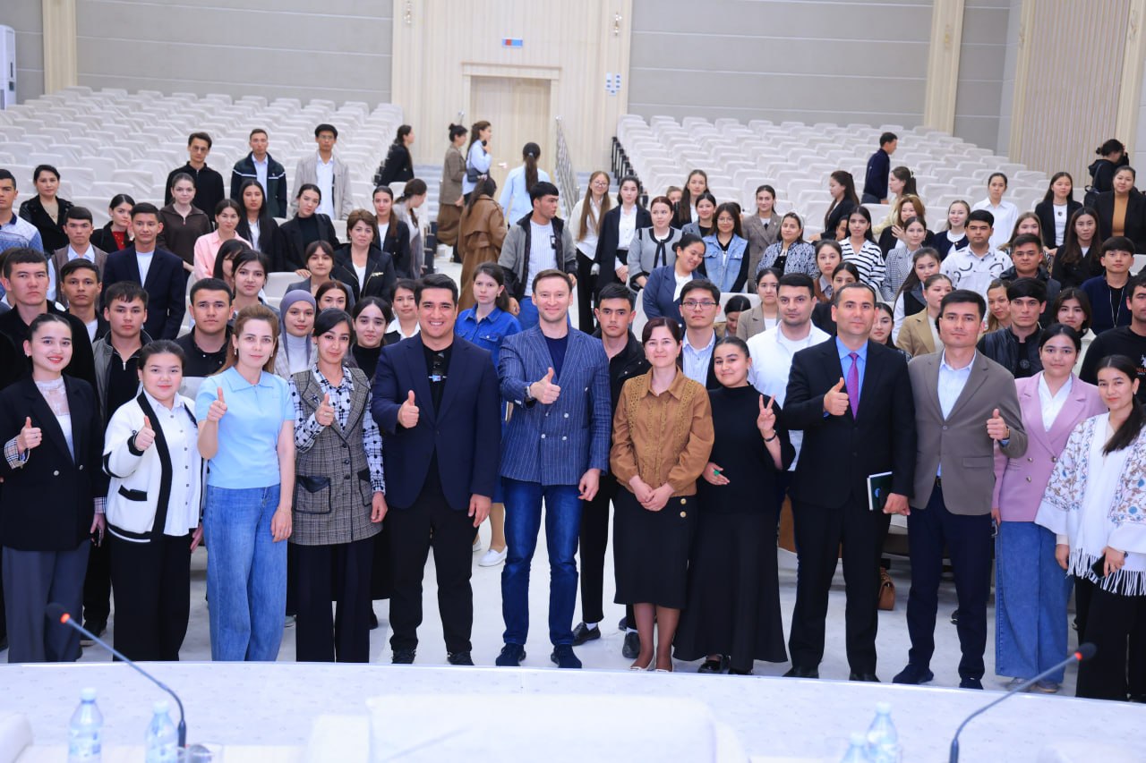 Лидеры проектов «Ibrat farzandlari», «Mutolaa» и «Ustoz AI» в УрГУ