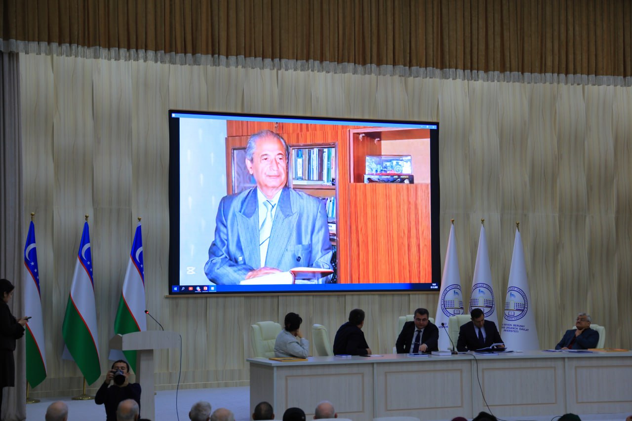 Праздник литературы и просвещения: в УрГУ отметили 90-летие со дня рождения Эркина Самандара