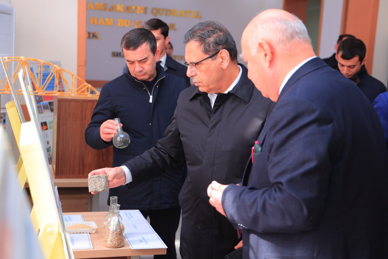 Министр посетил технический факультет Ургенчского государственного университета