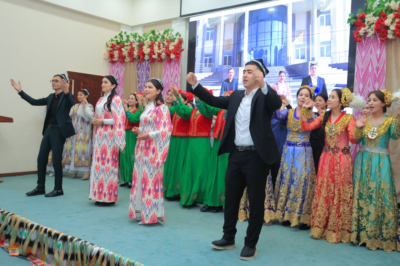 The holiday program of the Faculty of Uzbek Philology was presented