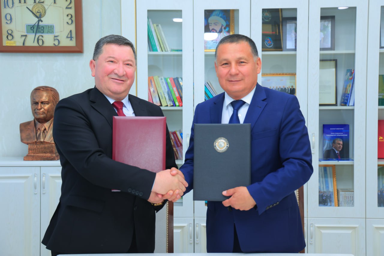 Подписан меморандум о сотрудничестве между Ургенчским государственным университетом и Институтом высшего образования МВД Республики Узбекистан.