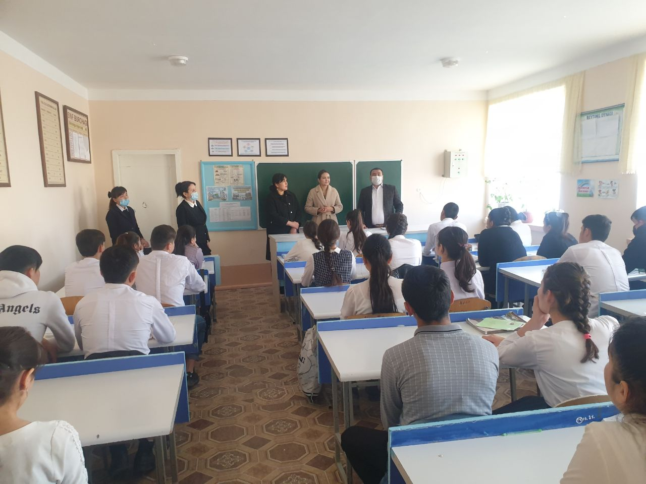 Teachers of the department of “English language and literature held an event dedicated to working with youth of “Masit” mahalla in specialized public 