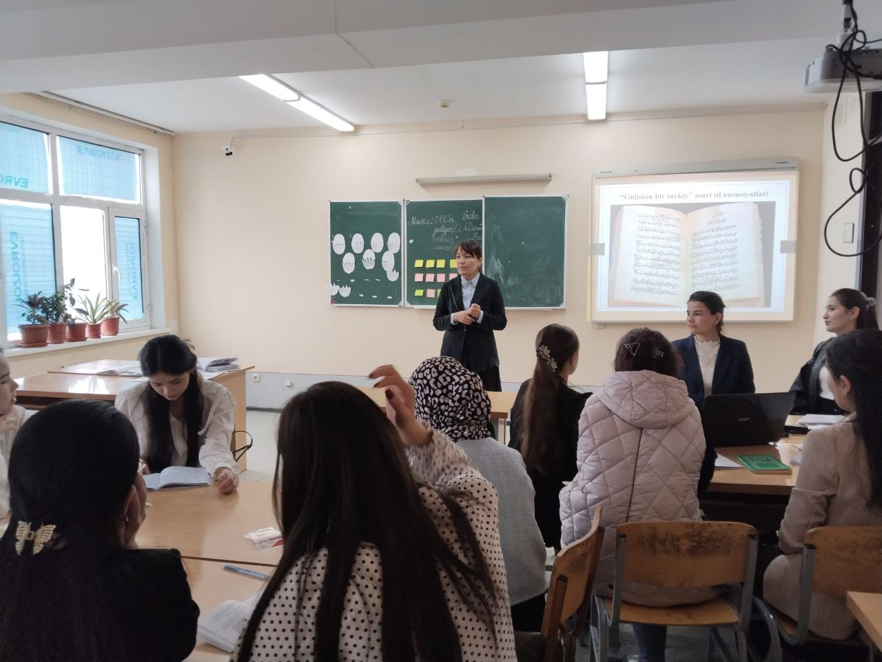 An open lesson on the history of the Uzbek language was held.