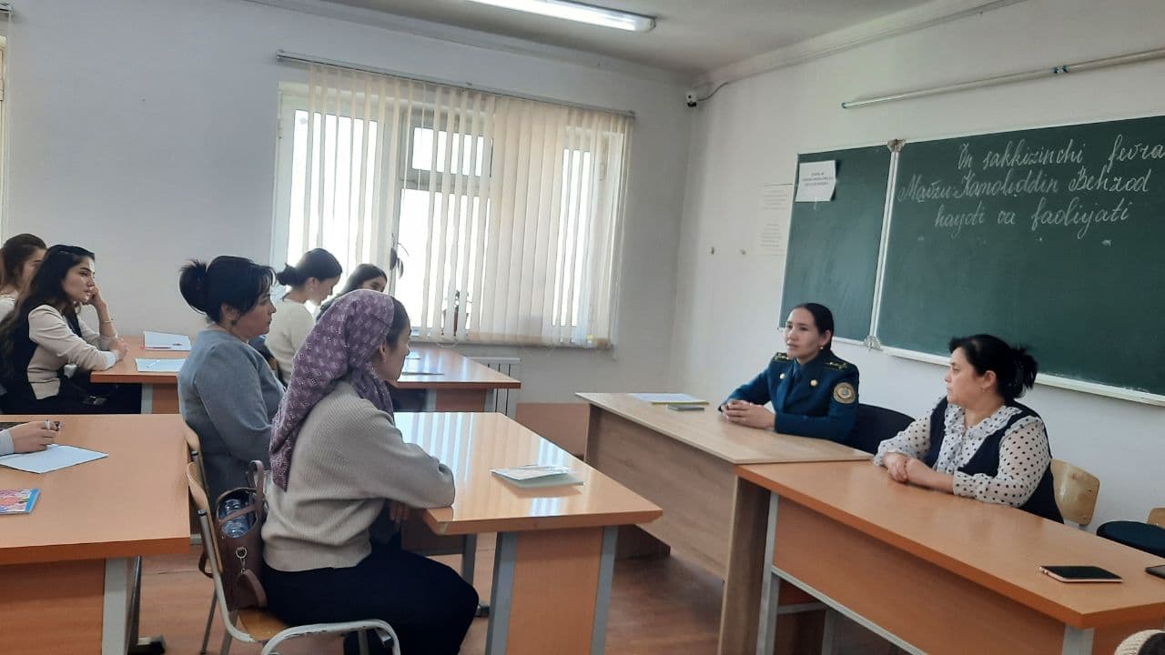Roundtables are organized by teachers of the department