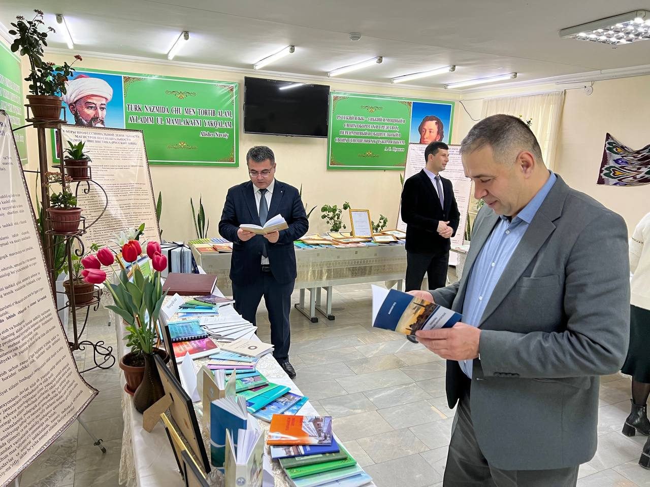 An exhibition of scientific works was held at the Faculty of Philology