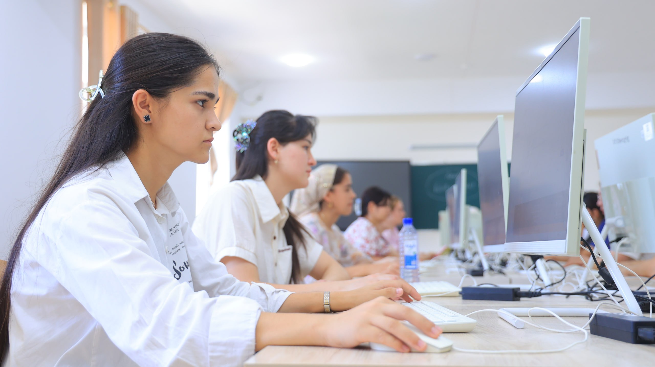A “Test on knowledge of recommended literature” is being conducted at Urgench State University