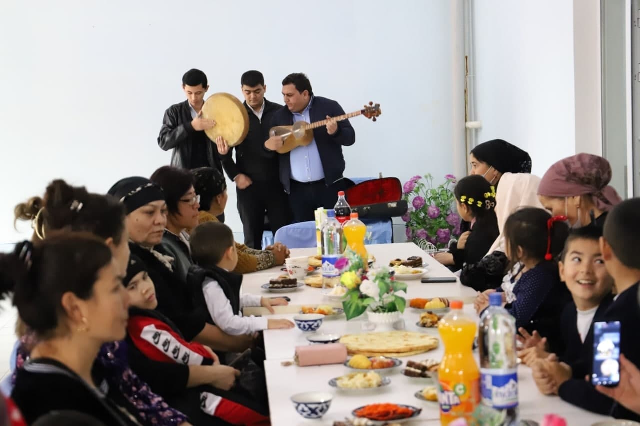 urdu.uz, 3  -  dekabr  - “Xalqaro  nogironlar  kuni” munosabati bilan UrDU jamoasi “Nogironligi  boʻlgan shaxslarni  reabilitatsiya  qilish va protezlash markazi”da boʻldilar