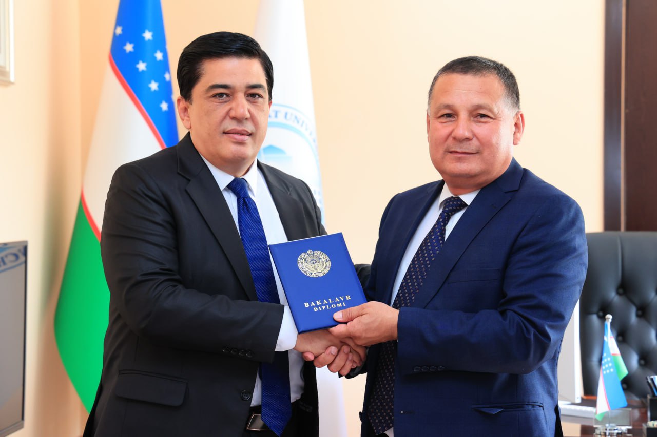urdu.uz, Oʻzbekiston xalq artisti Ogʻabek Sobirov universitetimiz bitkazuvchisi