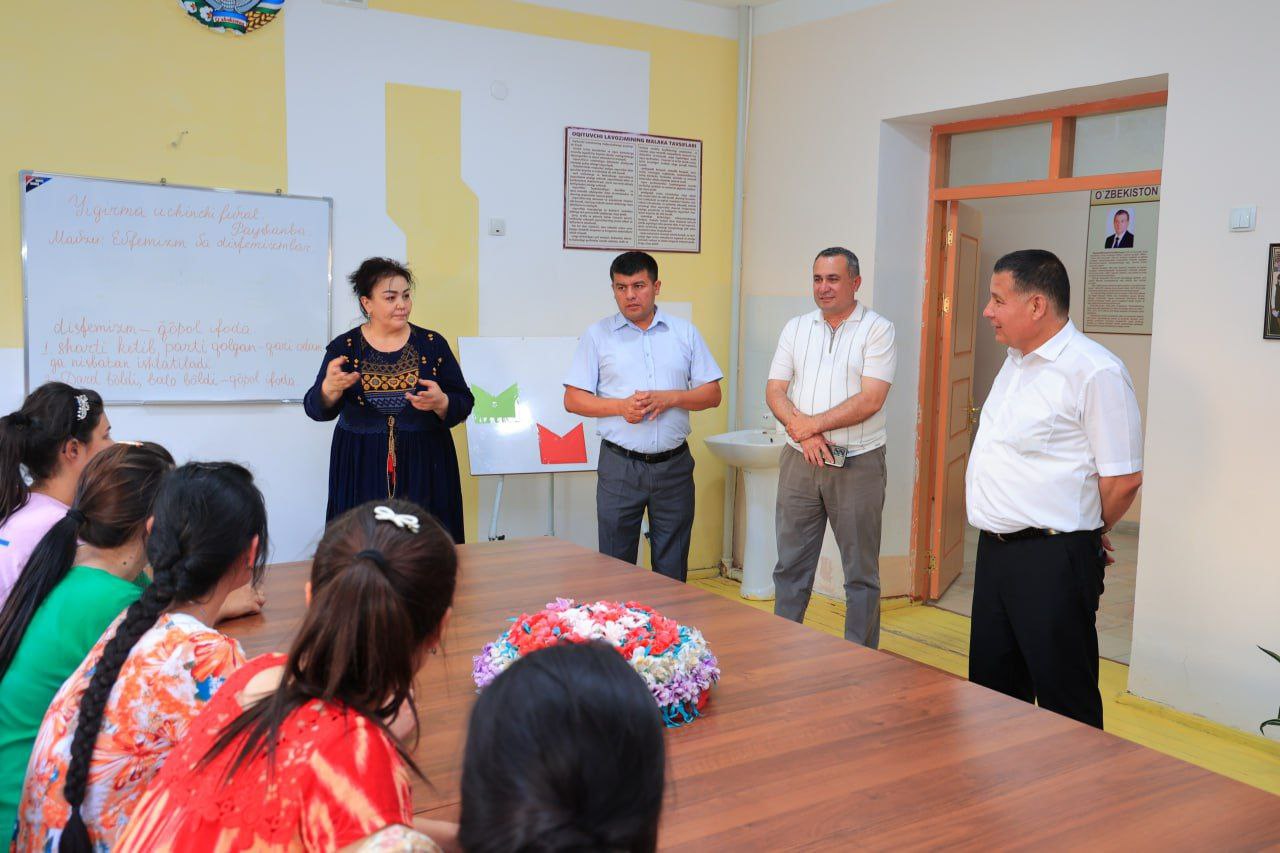 The rector of UrSU visited a specialized boarding school for hearing-impaired children