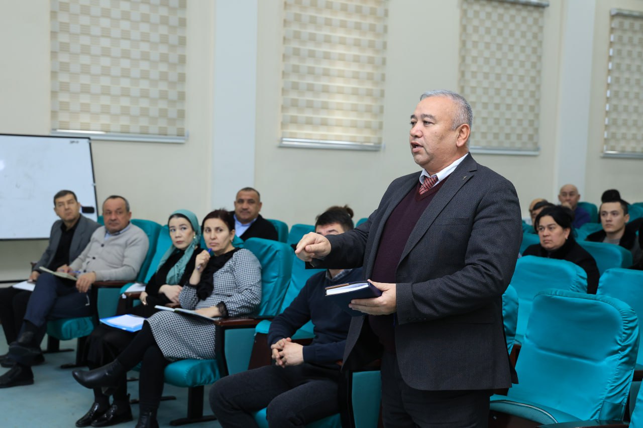 urdu.uz, TYUTORLAR UCHUN OʻQUV SEMINAR BOSHLANDI