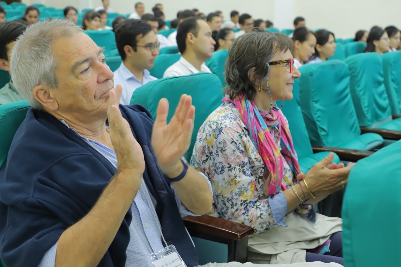 urdu.uz, Urganch davlat universiteti “Panjaralar, diofant yaqinlashish va balandliklar” mavzusidagi yozgi maktabga mezbonlik qilmoqda
