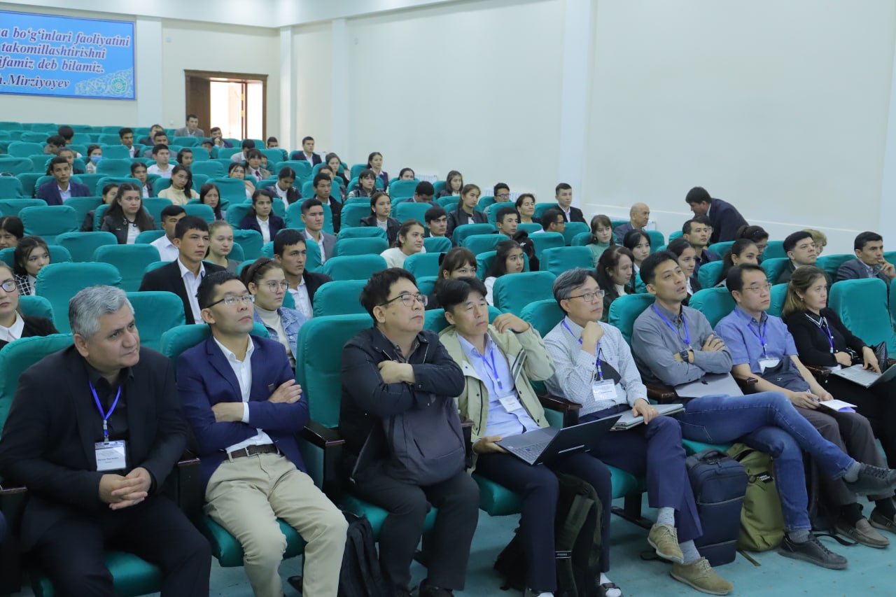 urdu.uz;Xalqaro konferensiya oʻz ishini UrDUda davom ettirmoqda
