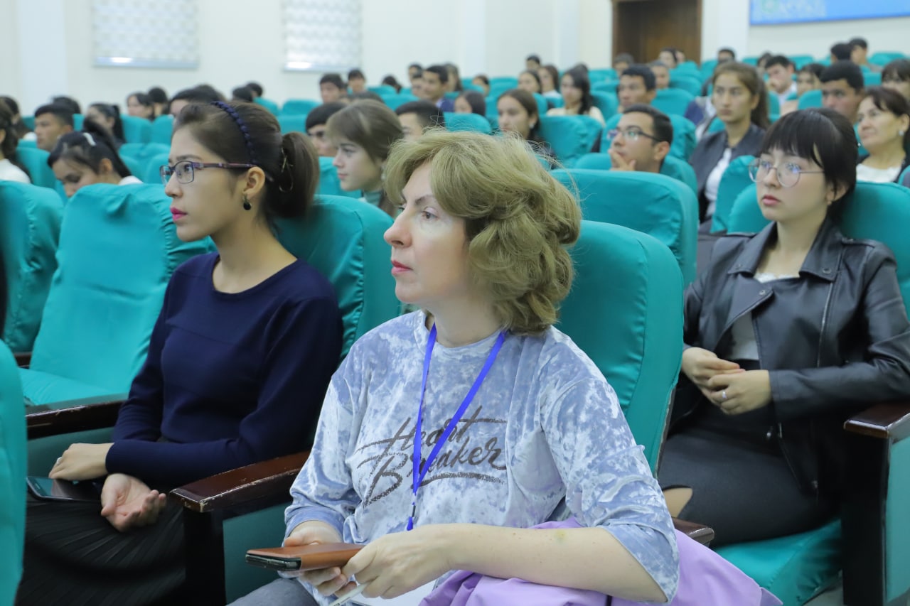urdu.uz;Xalqaro konferensiya oʻz ishini UrDUda davom ettirmoqda