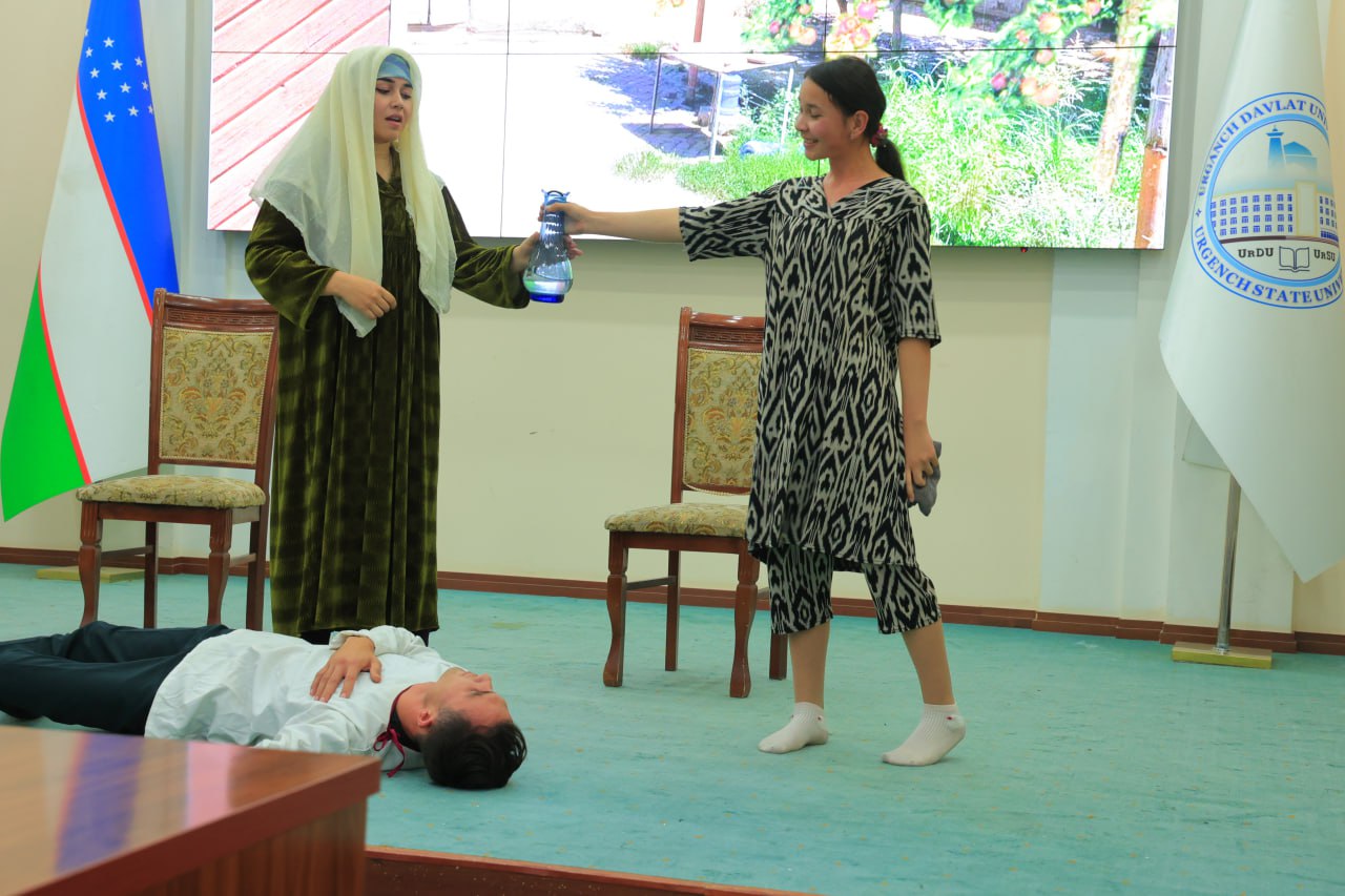urdu.uz,  "Talabalar teatr studiyalari" tanlovining universitet bosqichi boʻlib oʻtdi