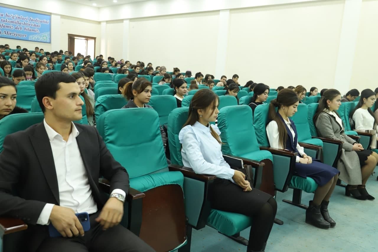 urdu.uz, Urganch davlat universitetida ochiq muloqot oʻtkazildi