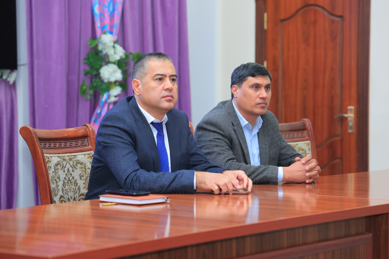 urdu.uz, Bugun "Ota-onalar kongresi" Ijtimoiy-iqtisodiy fanlar fakultetida davom etdi 