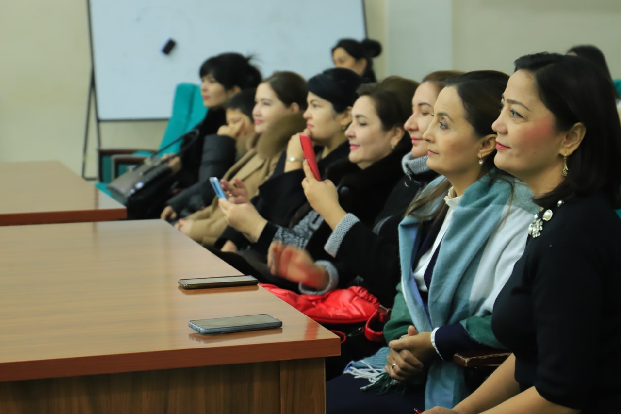urdu.uz, “Yangi yil mo‘jizasi” nomli pyesa namoyish etildi