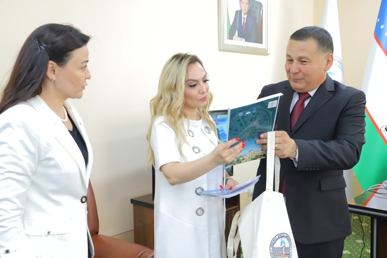 urdu.uz, Turkiyaning “TUTV” telekanali jurnalisti UrDUda