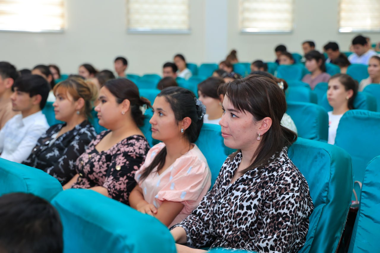 urdu.uz, “Yoshullilar” QVZ terma jamoasi hamda Iqtisodiyot fakulteti “Kreativ” jamoalarining shou dasturi o’tkazildi