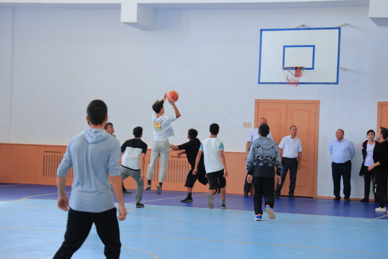 urdu.uz,  Talabalar ligasi: "Basketbol haftaligi"