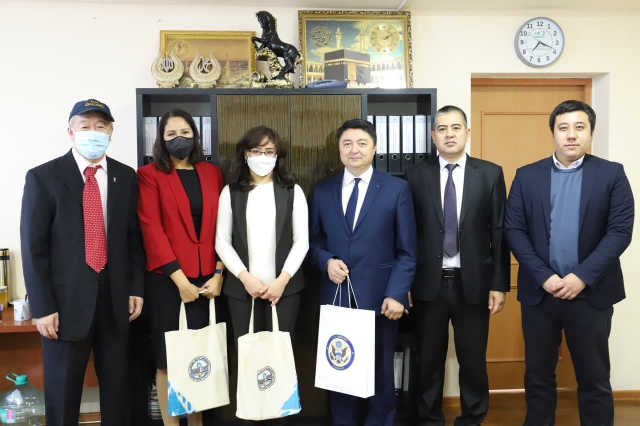 urdu.uz;AQSHNING O’ZBEKISTONDAGI ELCHIXONASI  VAKILLARI URGANCH DAVLAT UNIVERSITETIGA TASHRIF BUYURDILAR