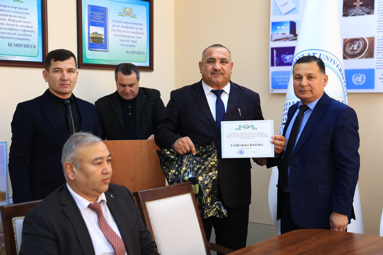urdu.uz, Urganch davlat universiteti rahbariyati harbiy sohada faoliyat yuritgan jamoa a’zolari bilan uchrashdi