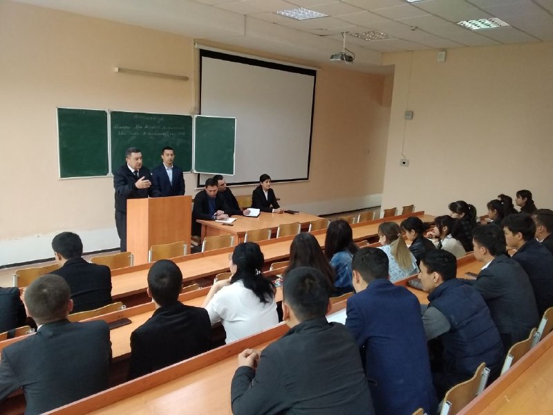 Meeting of youth leaders and students