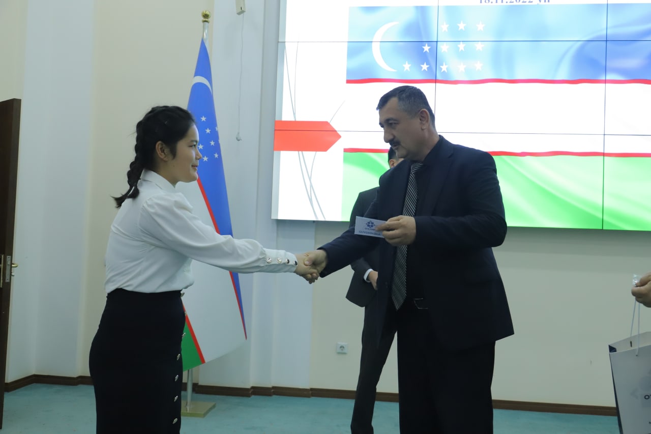 urdu.uz, Tabiiy fanlar fakultetida davlat bayrogʻi qabul qilingan kun keng nishonlandi