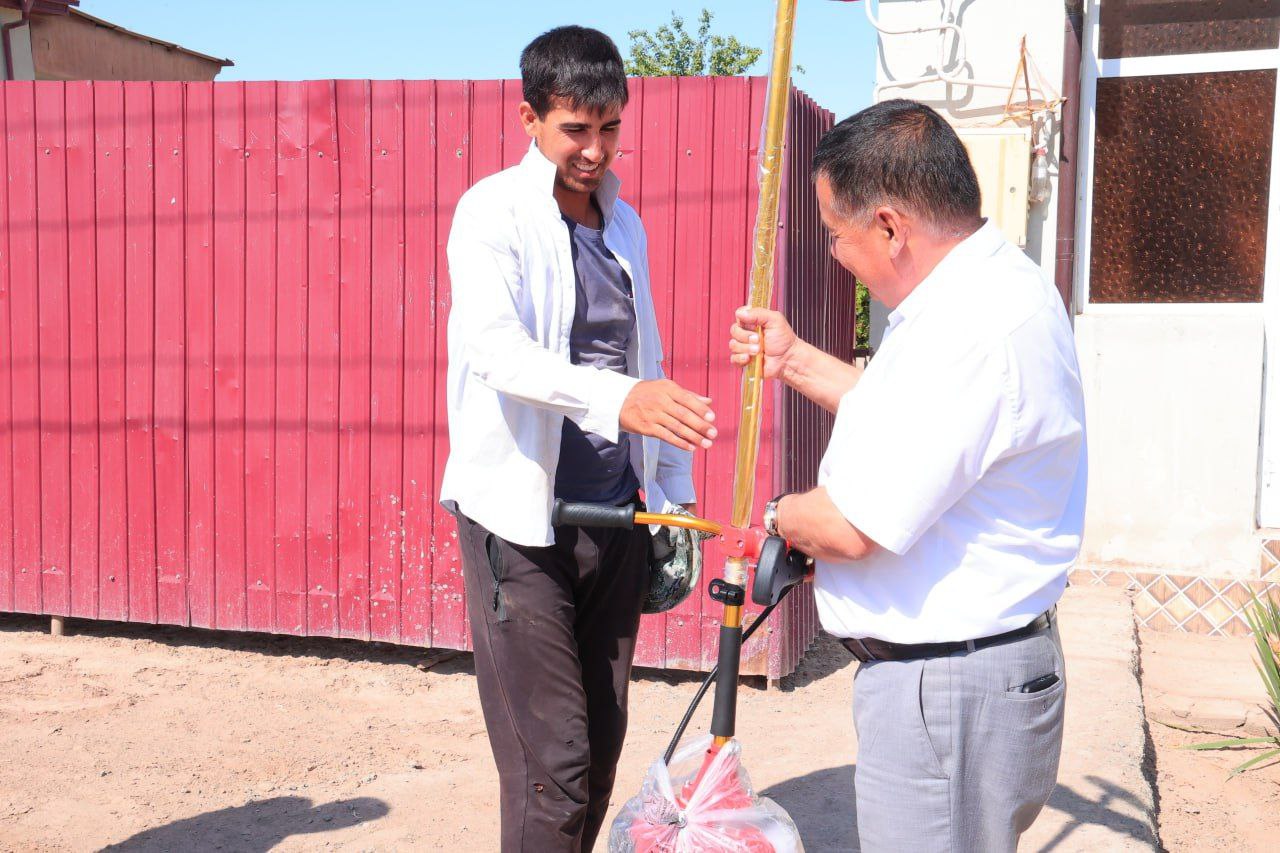 urdu.uz, Rektor yoshlar xonadonida