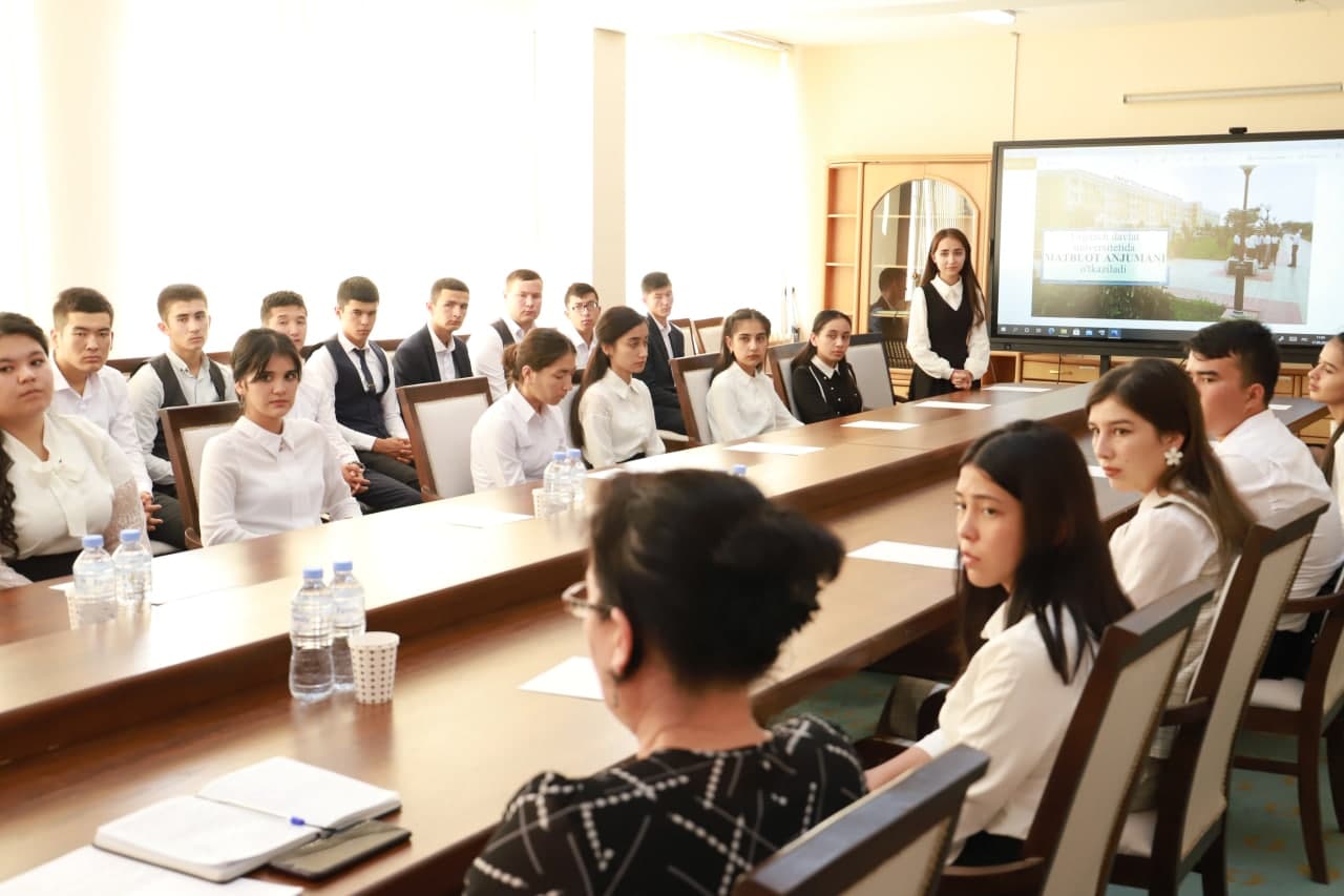 urdu.uz;“OLIY TA’LIM TIZIMIDAGI ISLOHOTLAR: URGANCH DAVLAT UNIVERSITETIDA YANGI O‘QUV YILINING TASHKIL QILINISHI” MAVZUSIDA MATBUOT ANJUMANI O‘TKAZILDI.
