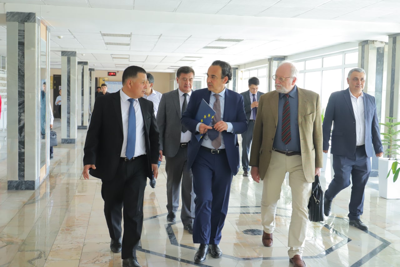 urdu.uz, Italiya delegatsiyasi Urganch davlat universitetiga tashrif buyurdi