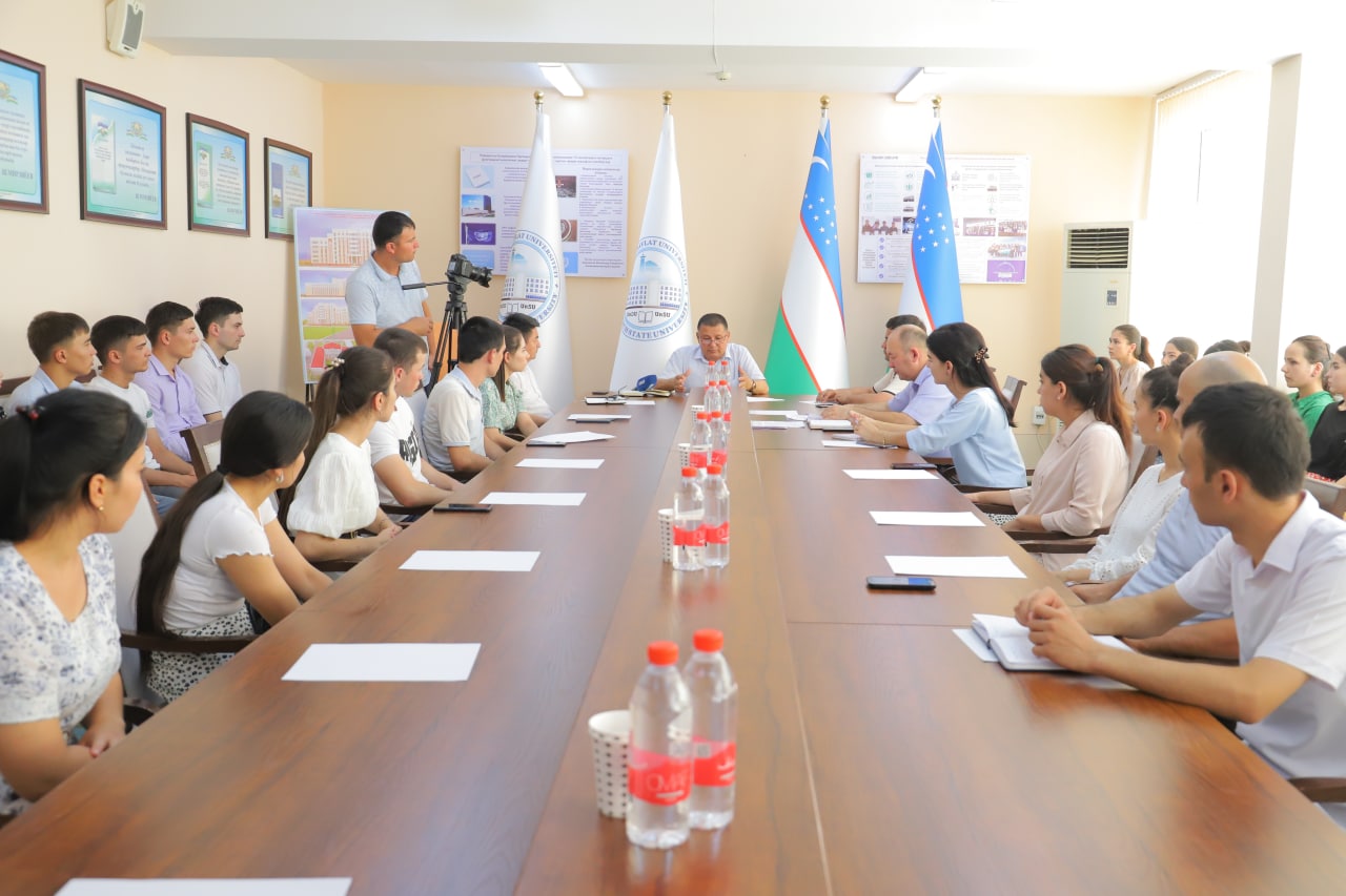 An open dialogue was held at Urganch State University on admission issues for the 2022-2023 academic year.