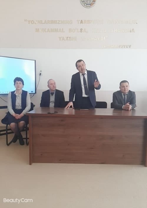 urdu.uz, UrDU rektori Baxrom Abdullayev Yangibozor tumanidagi 33-IDUM oʻquvchilari bilan uchrashdi