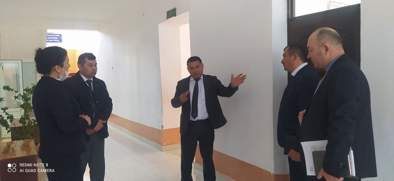 urdu.uz, UrDU rektori Baxrom Abdullayev kimyo va biologiya fanlariga ixtisoslashgan maktab oʻquvchilari bilan uchrashdi