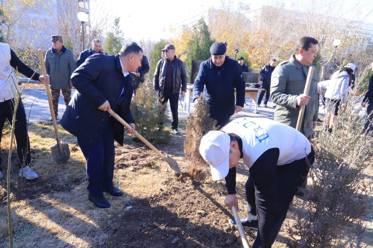 urdu.uz;Urganch davlat universitetida «Yashil makon» umummilliy loyihasining “Dolzarb 40 kunlik” aksiyasi ko'tarinki kayfiyatda davom etmoqda