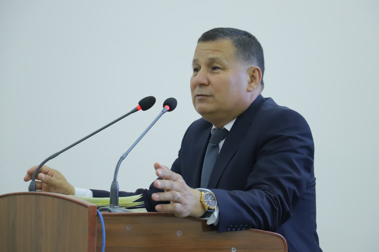 Ректор встретился со студентами Физико-математического факультета