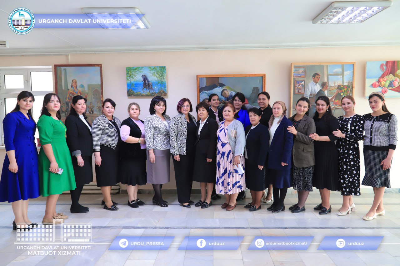 urdu.uz, Hamkor Ege universiteti professori Sibel So‘nmez universitetimiz talabalariga taʼlim bermoqda
