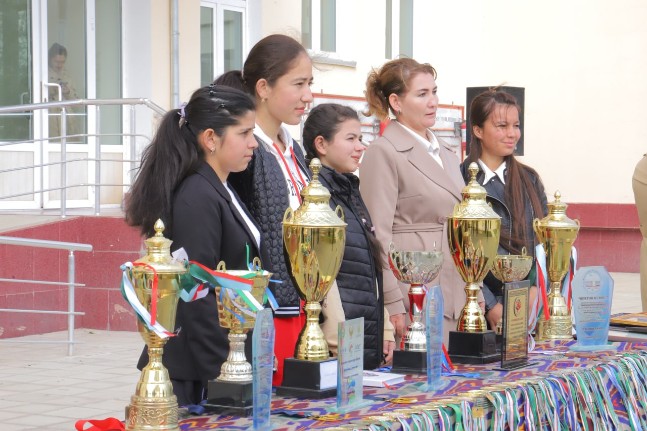 urdu.uz, Urganch davlat universitetida "Yangi O'zbekiston yoshlari birlashaylik!" shiori ostida festival bo'lib o'tmoqda