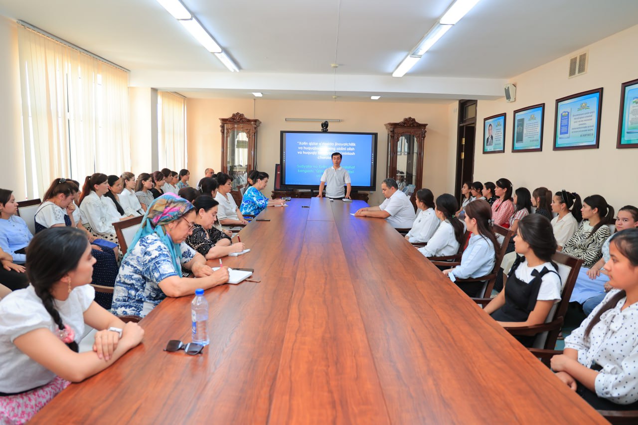 A meeting was held with judges on measures to prevent and ensure legal protection of crimes and offenses among women.