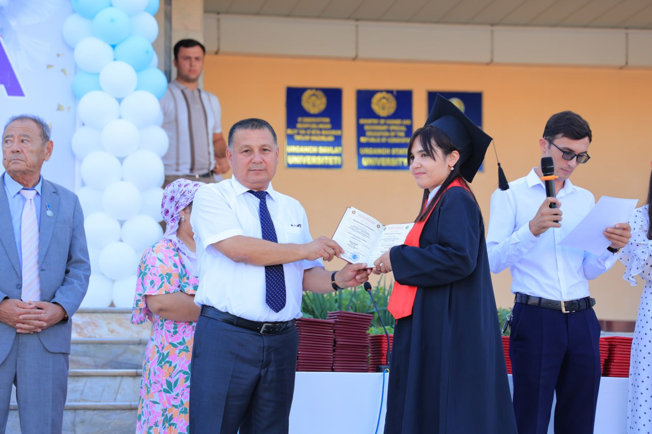 urdu.uz, Urganch davlat universiteti bitiruvchilariga diplomlar topshirildi