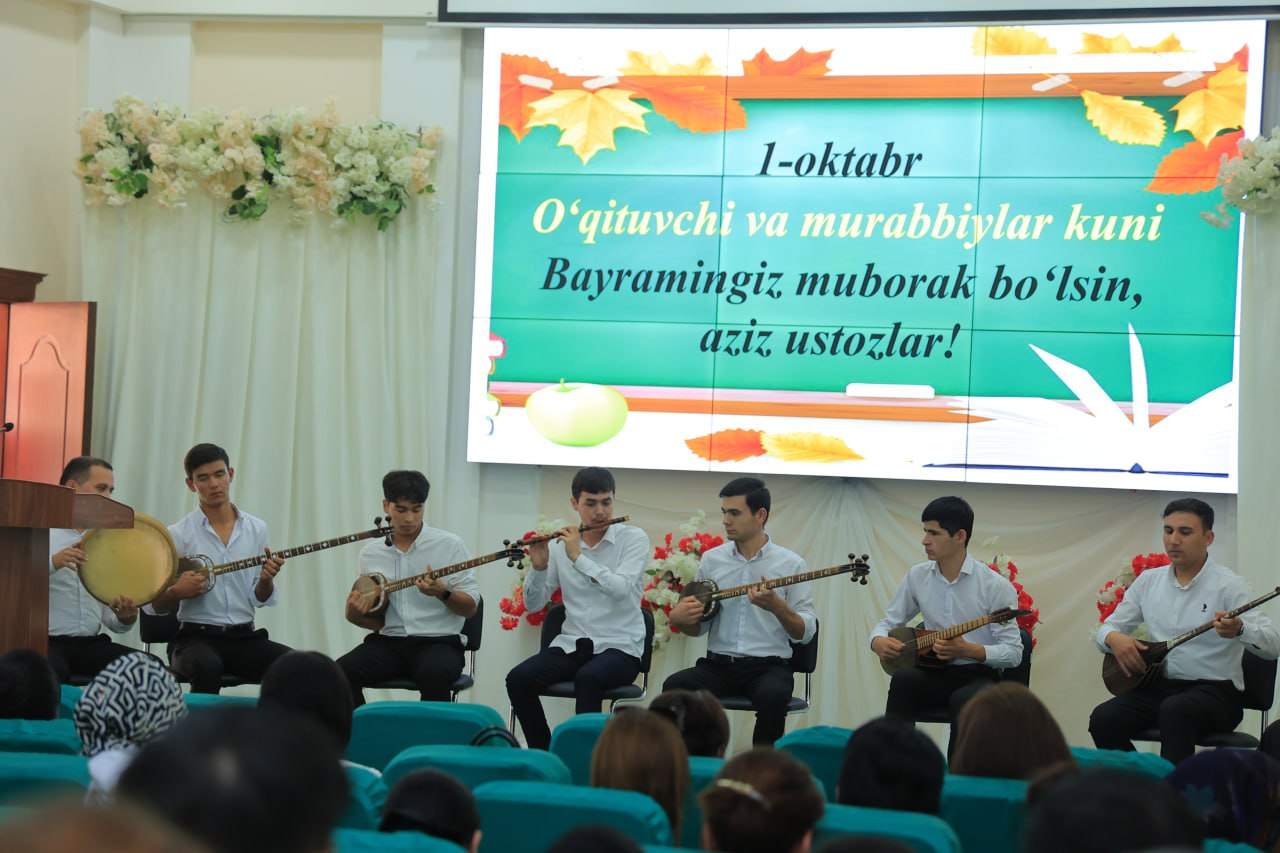 urdu.uz, Urganch davlat universitetida ustozlar kuniga bagʻishlangan bayram dasturi boʻlib oʻtdi