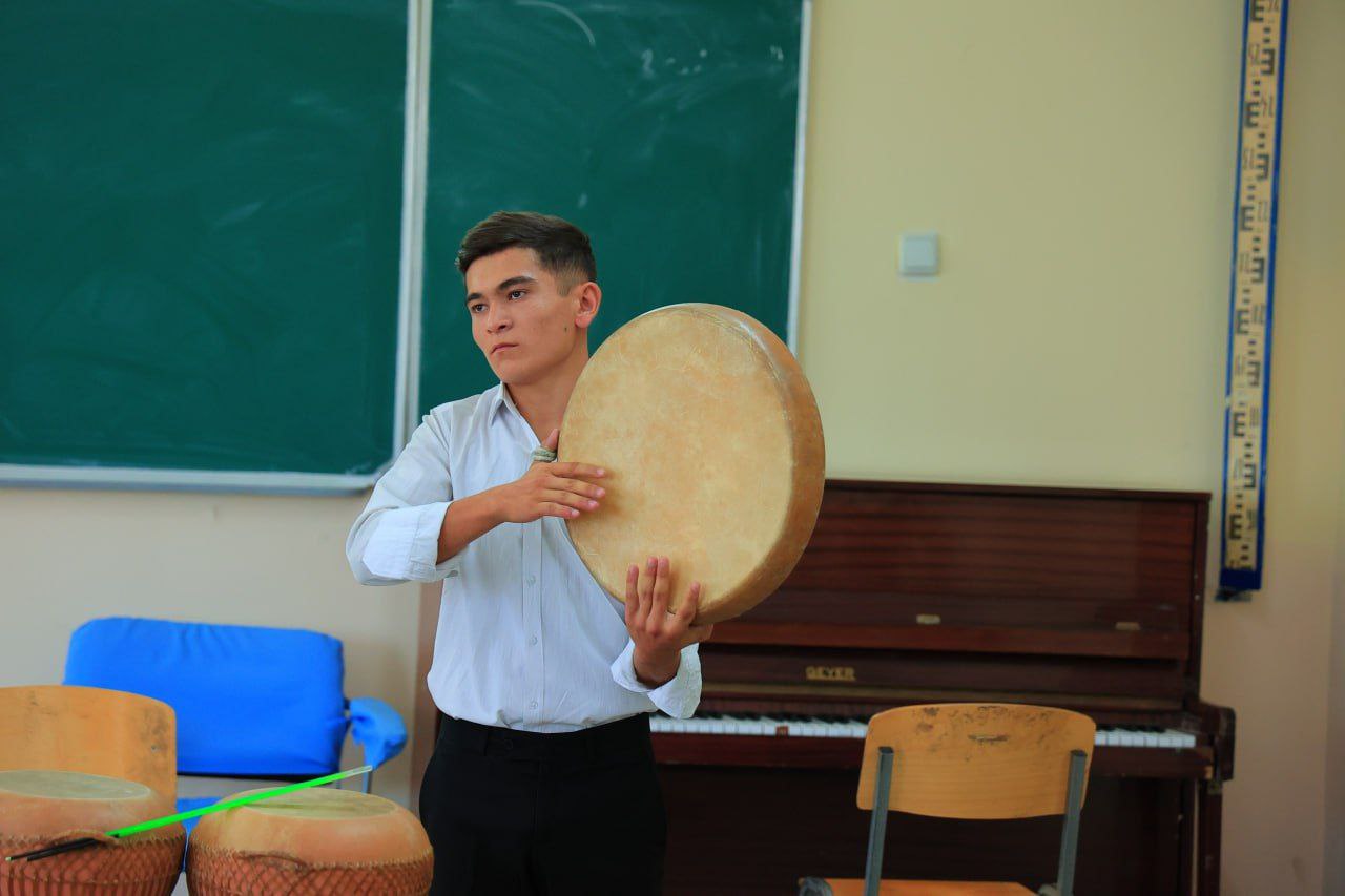 urdu.uz, Bugun, 30-iyul kuni Urganch davlat universitetida ijodiy imtihonlarning navbatdagi kuni bo‘lib o‘tmoqda
